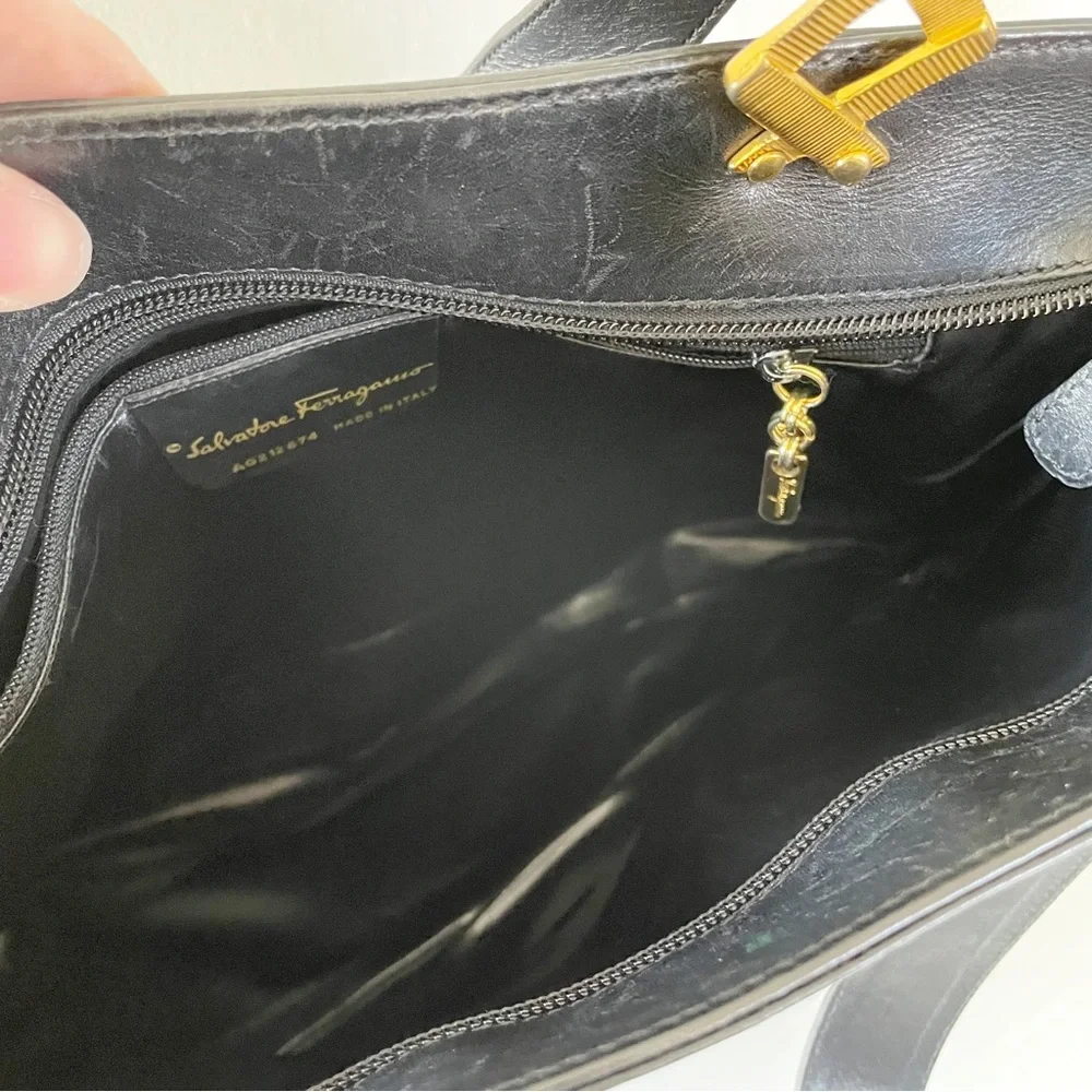 Salvatore Ferragamo black striped canvas and leather vintage shoulder bag - Picture 5 of 11